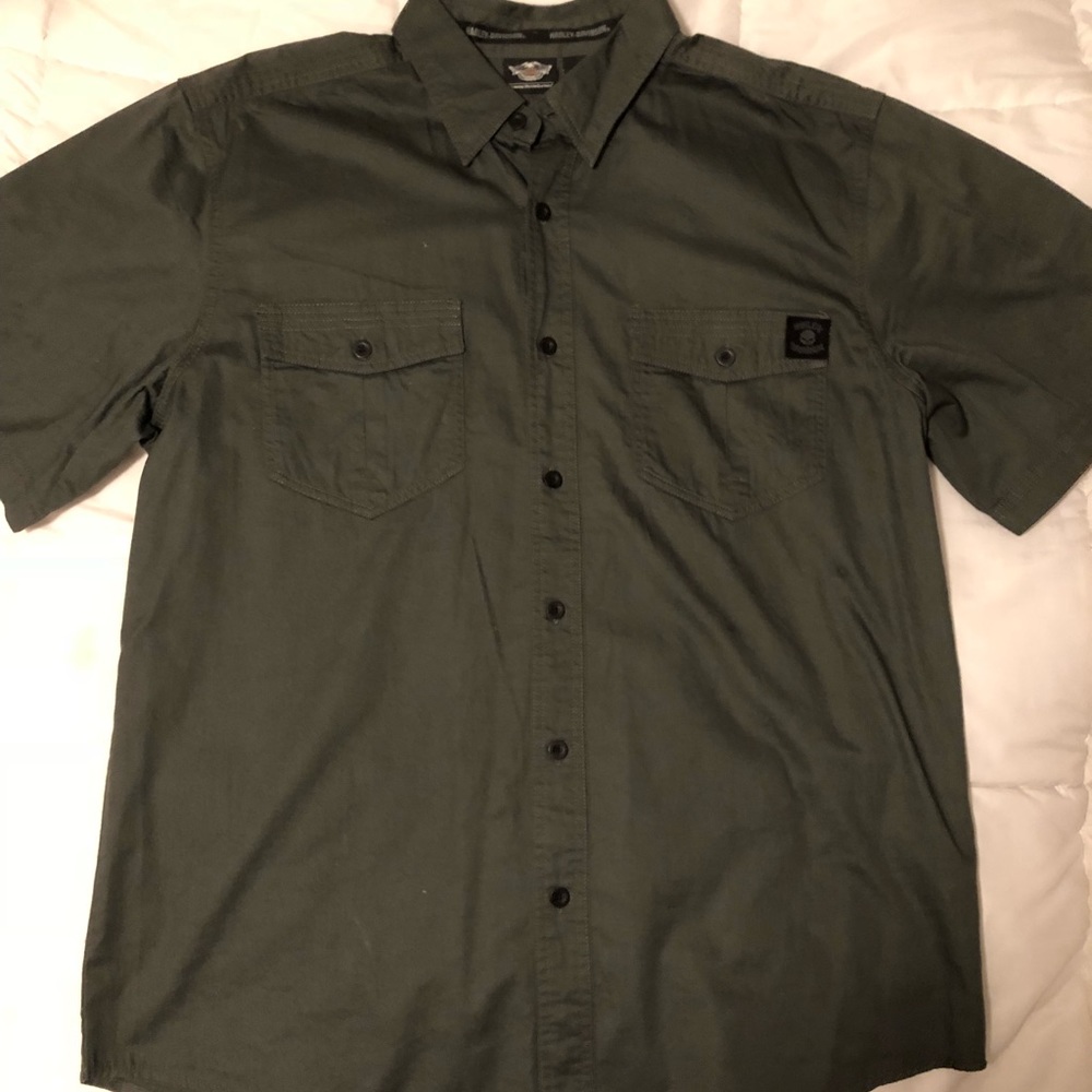 Harley Davidson garage shop shirt.